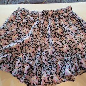 MOSSIMO SUPPLY CO FLORAL SHORT